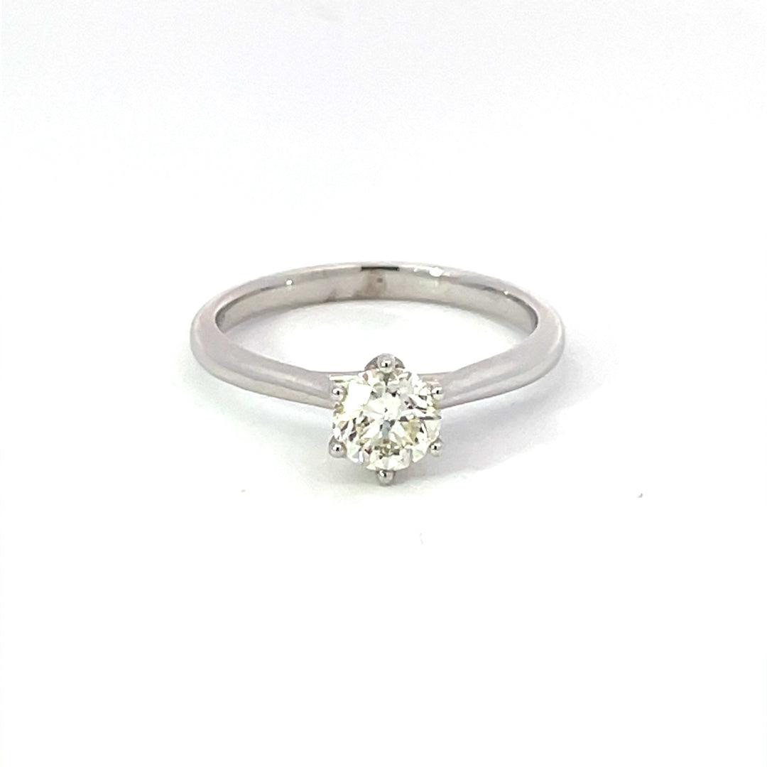 18ct White Gold Diamond Ring