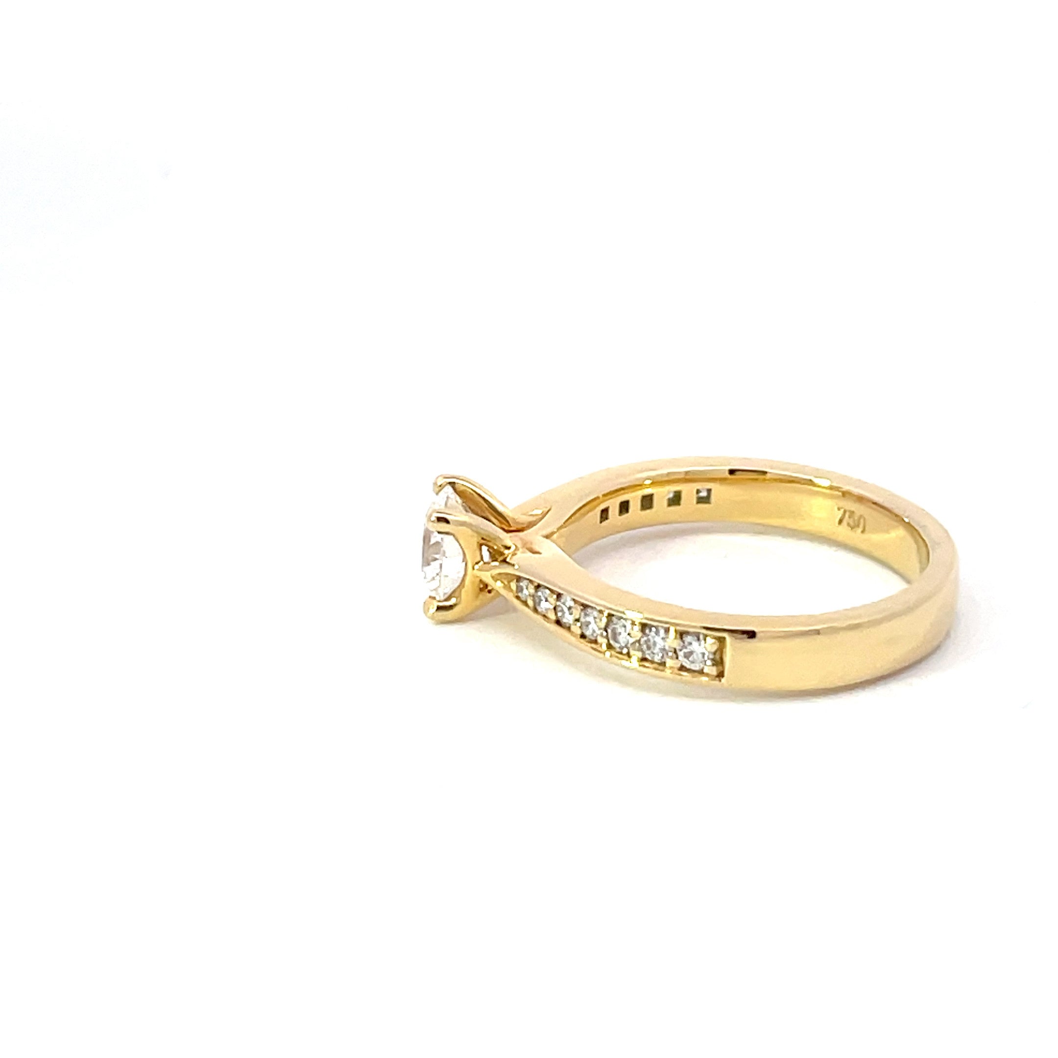 18ct Yellow Gold Passion8 Round Brilliant Diamond Solitaire Ring
