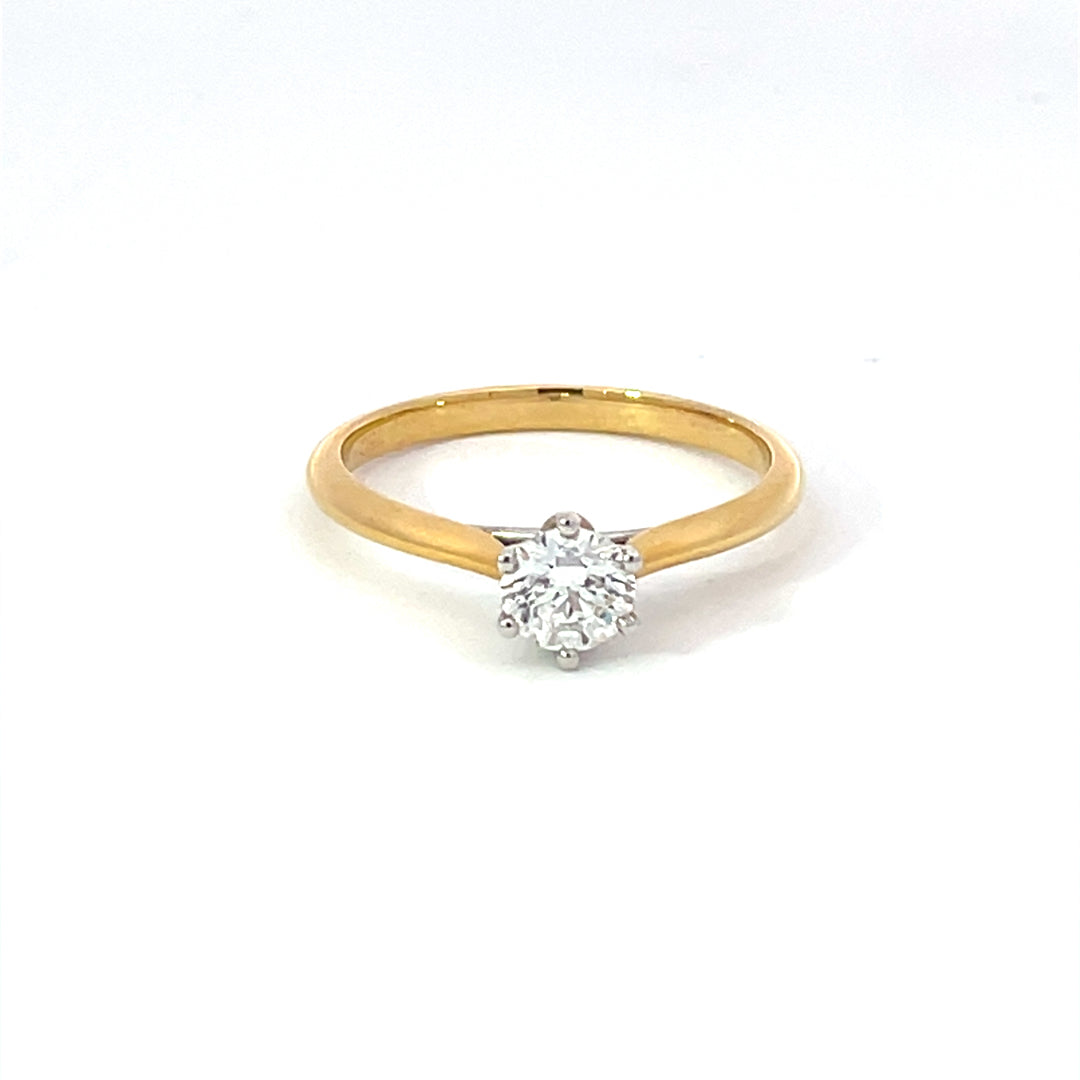 18ct Yellow Gold Diamond Solitaire Ring