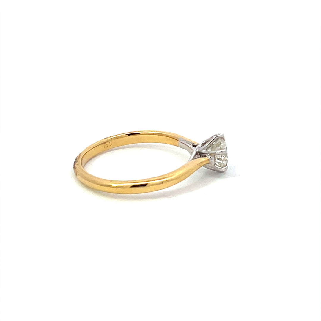 18ct Yellow Gold Diamond Solitaire Ring