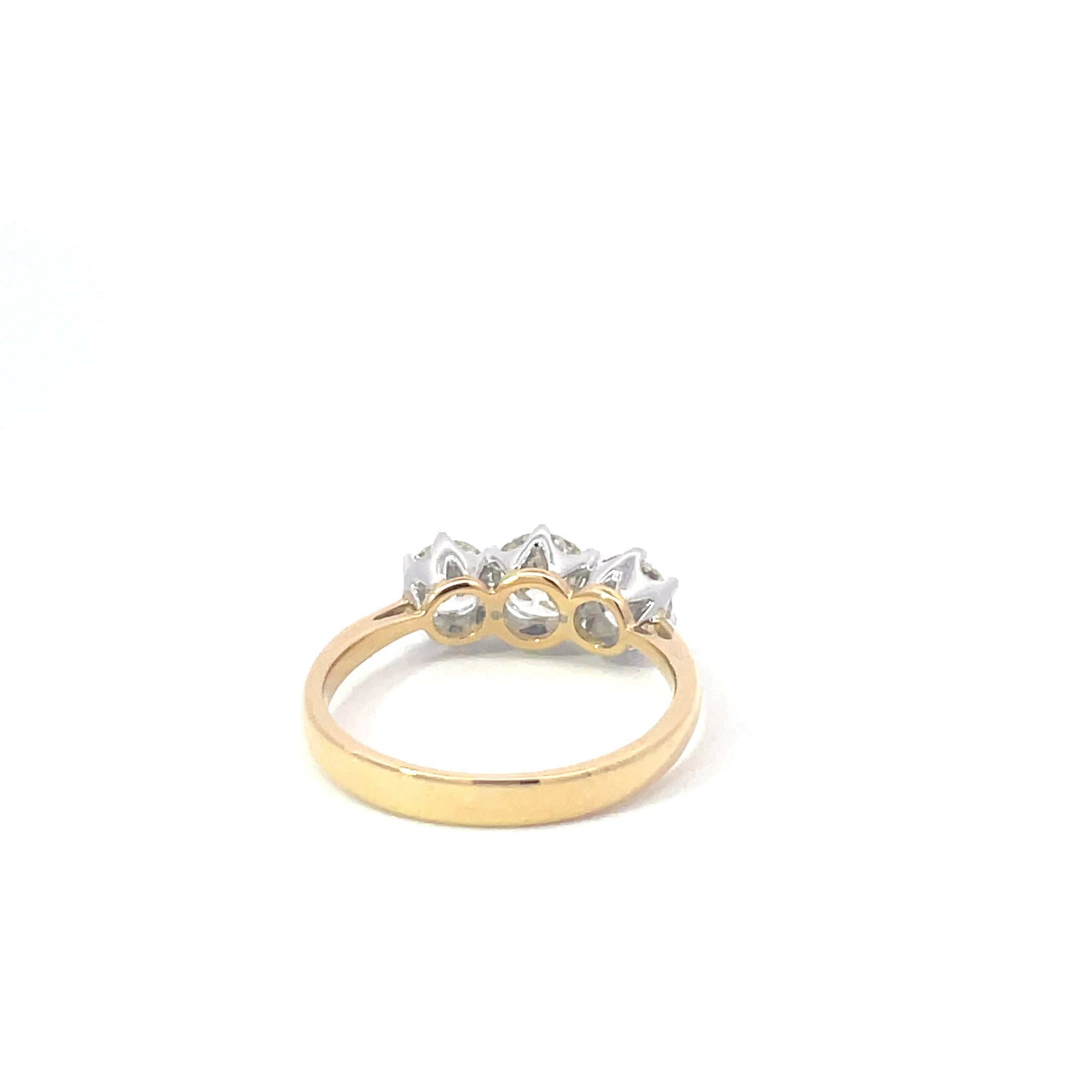 18ct Yellow Gold Trilogy Diamond Ring