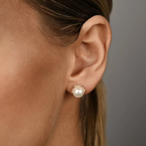 Vontreskow Sterling Silver Pearl Studs