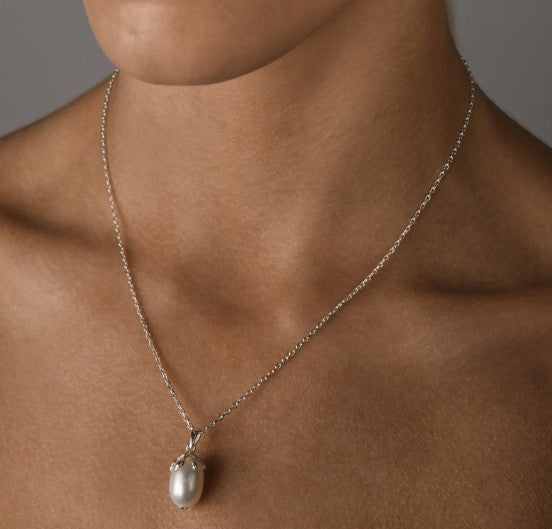 Vontreskow Sterling Silver Pearl Necklace
