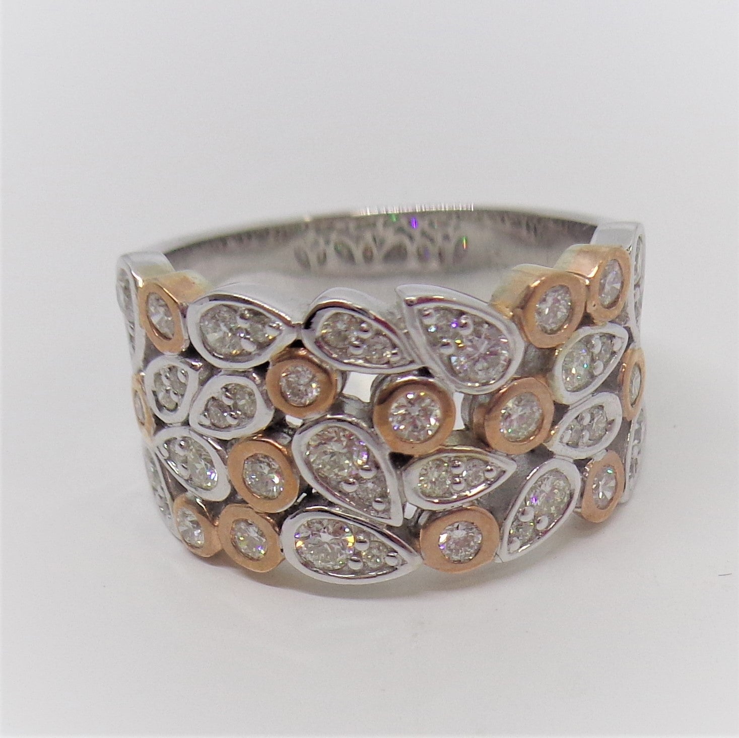 9ct White Gold and Rose Gold Diamond Ring